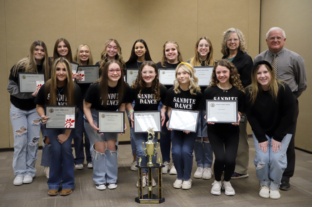 JV/JH Dance Team Receives Sandite Spirit Award | Sand Springs Public ...