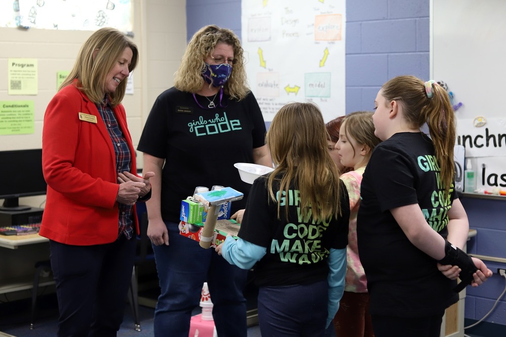 Barbie Jackson leads after school club Girls Who Code