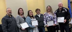 Sandite Pacesetter Award to Softball Coaches